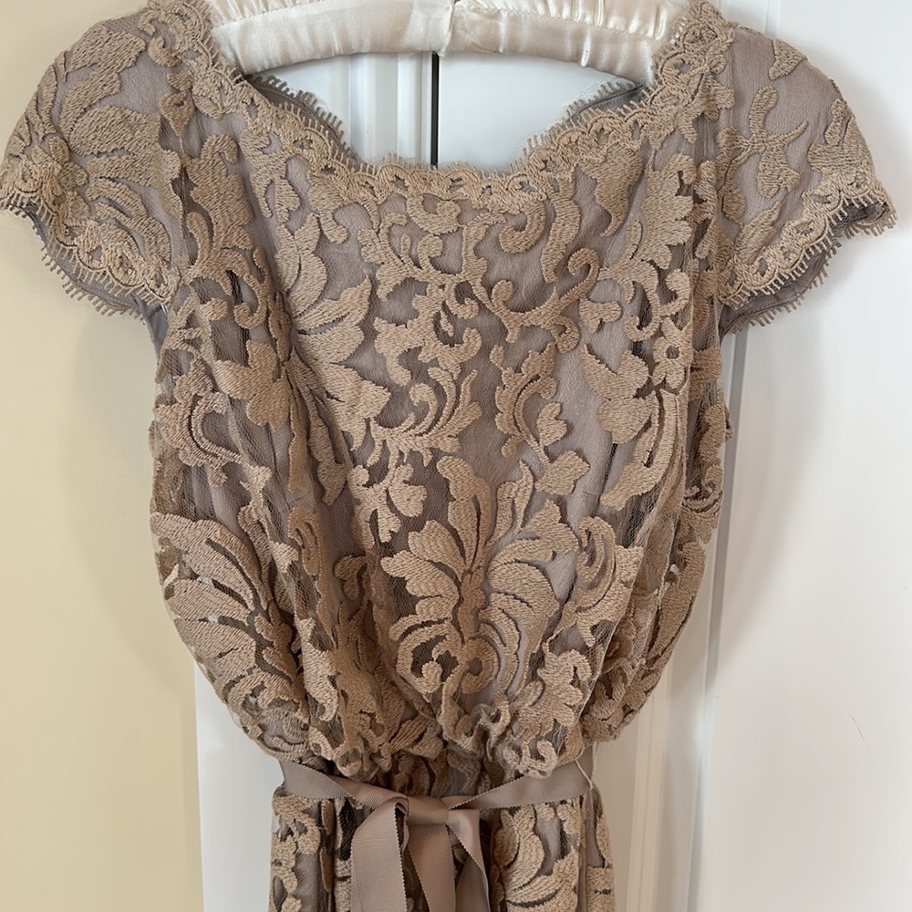 Dress - Picture 2 of 5